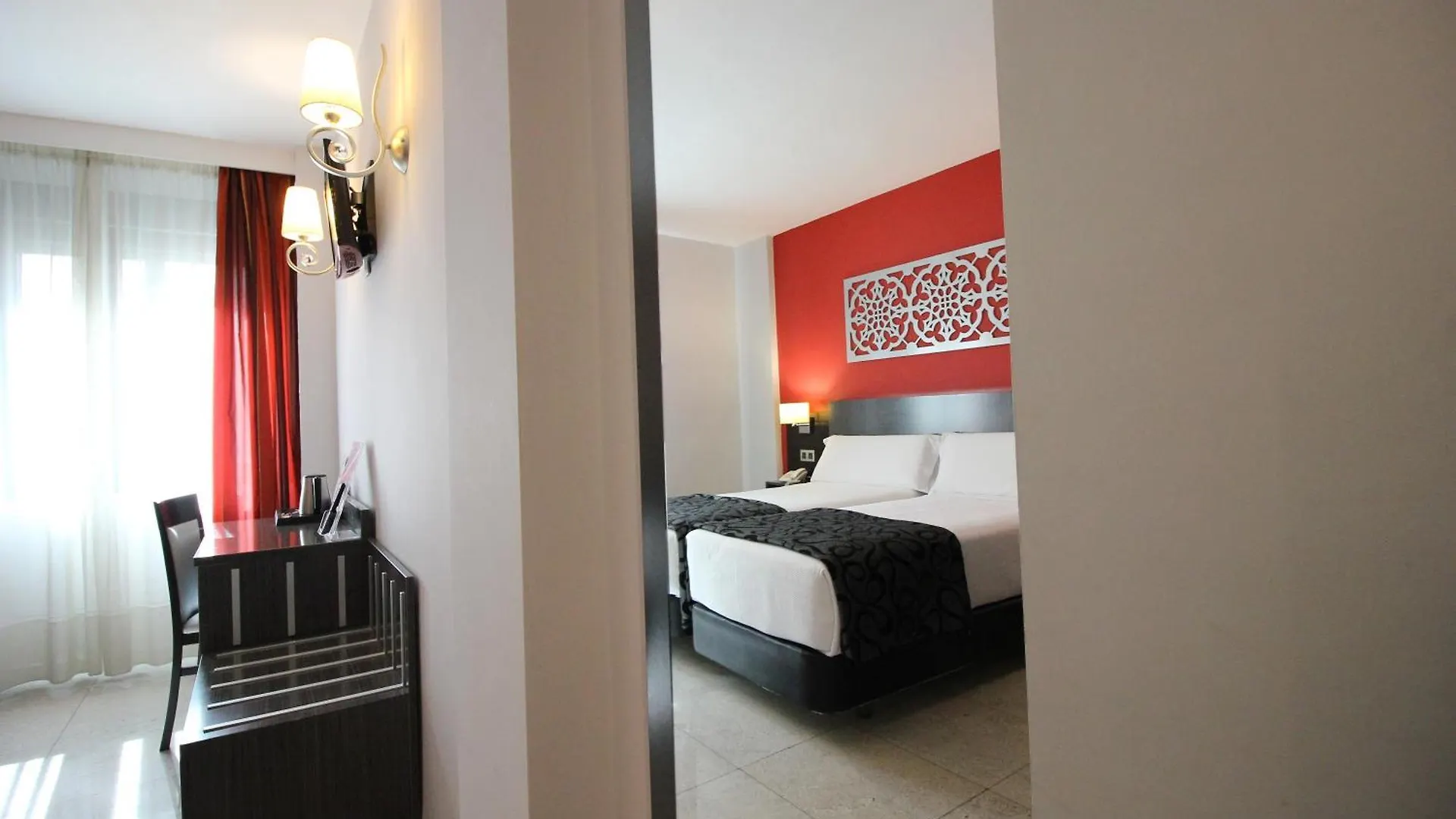***  Hotel Venecia Séville Espagne